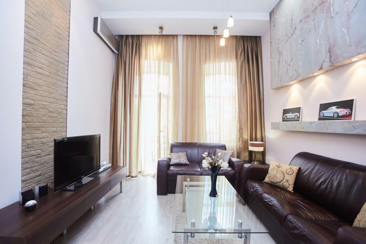 Langery Residence Central Apartments โอเดสซา ภายนอก รูปภาพ